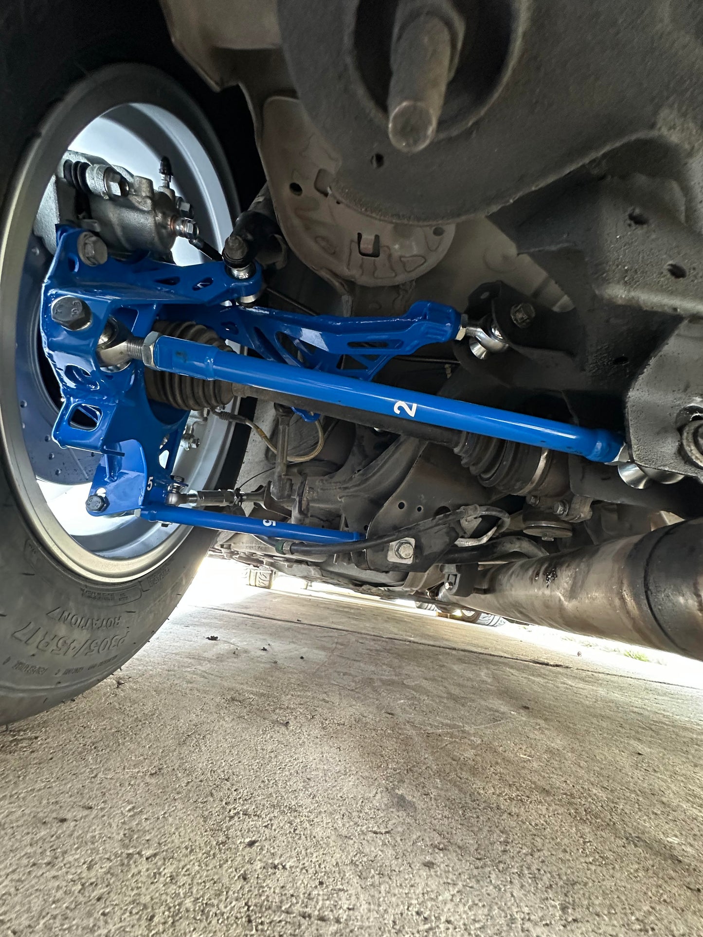 Wisefab rear suspension kit 370z G37